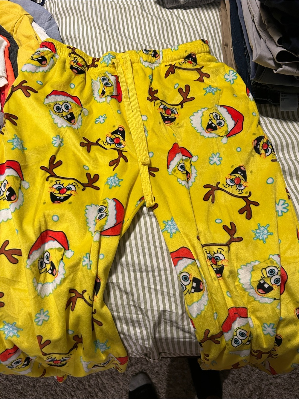 Kids Yellow SpongeBob Christmas Fleece Pajama Pants